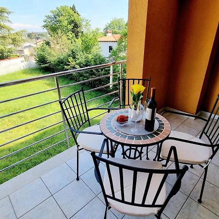 App Oleander Apartment Умаг Екстериор снимка