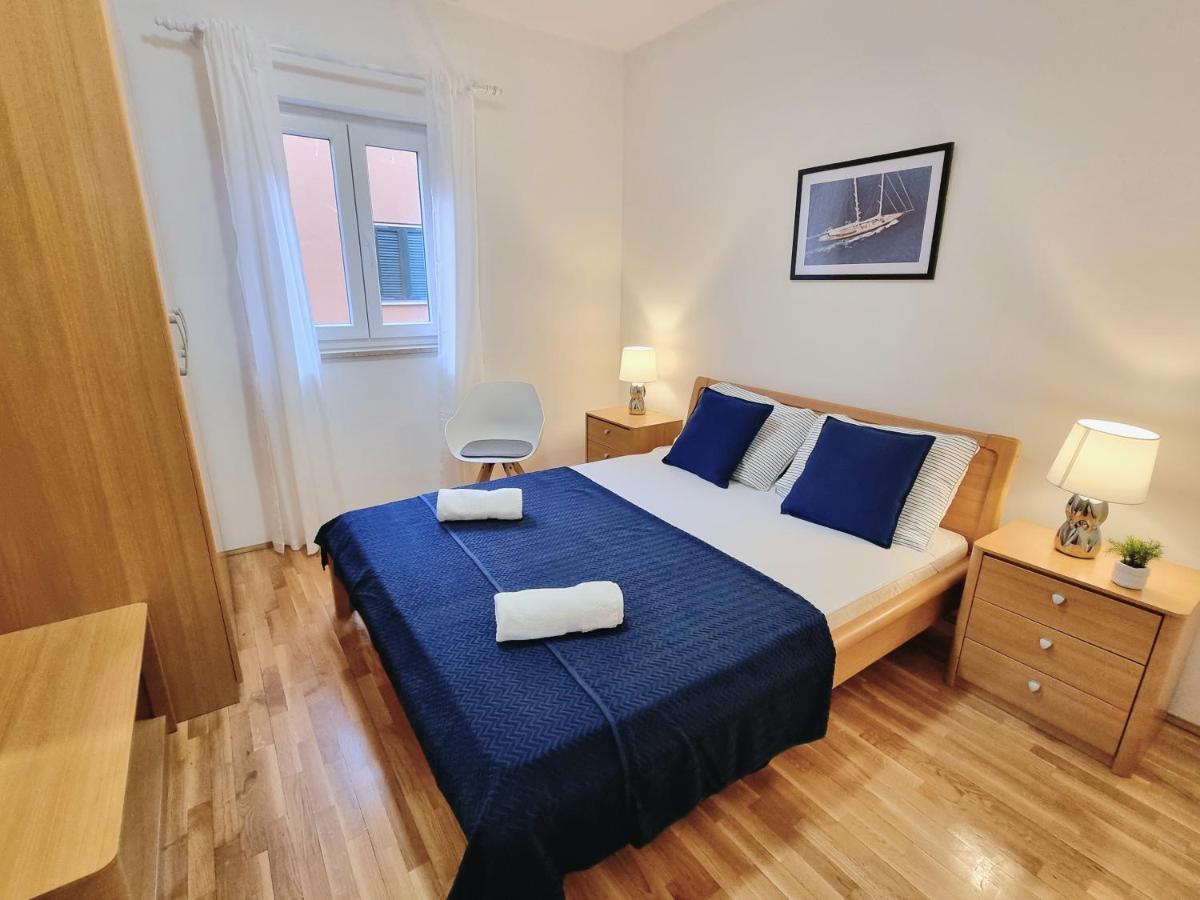 App Oleander Apartment Умаг Екстериор снимка