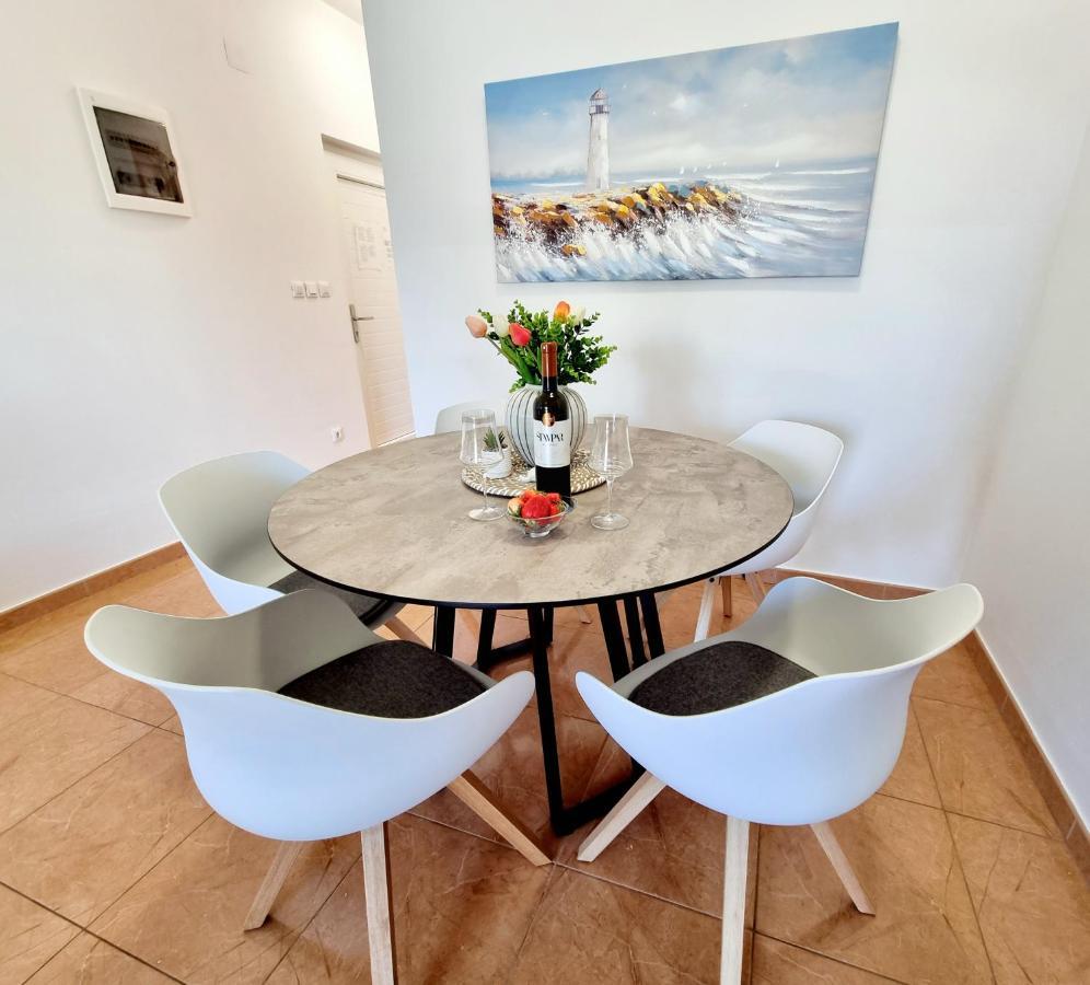 App Oleander Apartment Умаг Екстериор снимка